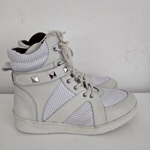 Sandro Moscoloni Nikki White Size 9 Women’s High Cut Leather Sneaker